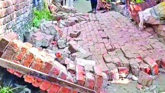 ভ য়ং ক র ঝুঁ কি তে পুরান ঢাকা সিলেট ও চট্টগ্রাম